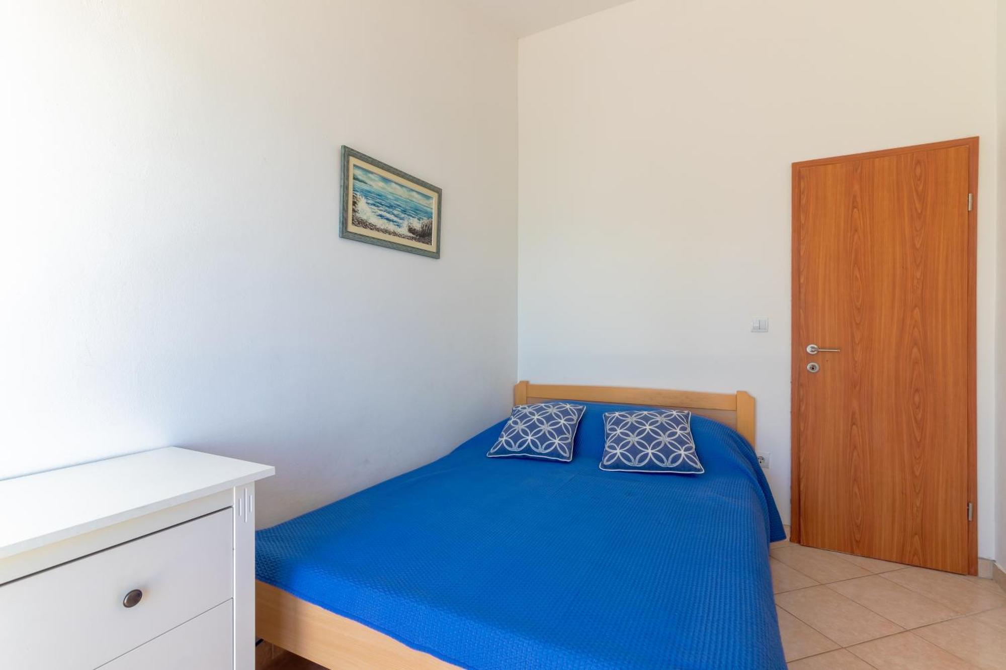 Seaside Secluded Apartments Cove Torac, Hvar - 575 Gdinj Room photo